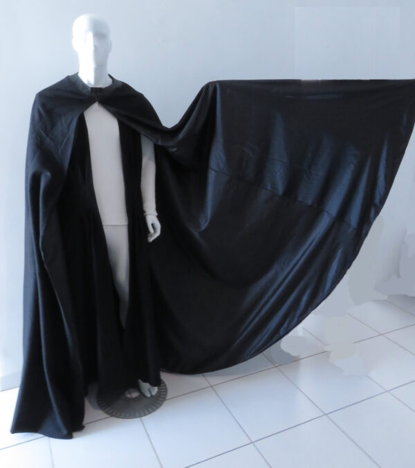 Darth Vader Cape & Tabard - Star Wars - Costume Prop Replica - Image 9